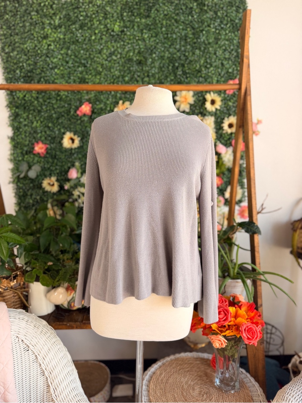 Charlie Paige Light Gray Ribbed Long-Sleeve Knit Top